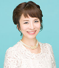 上田　麻里子